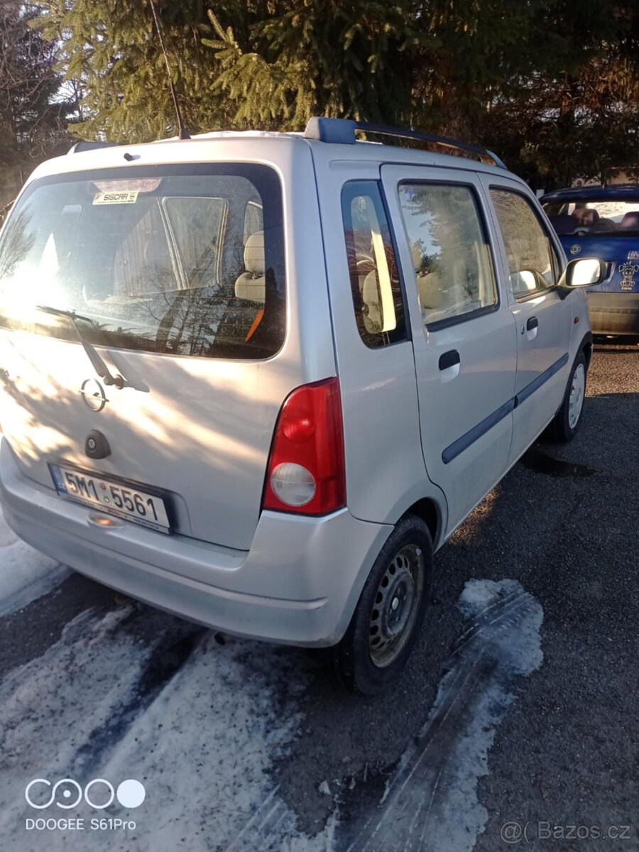 Opel agila - 2