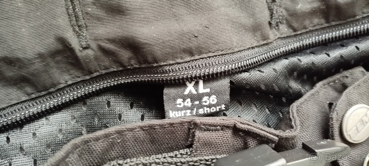 Bunda na motorku a kalhoty - 2