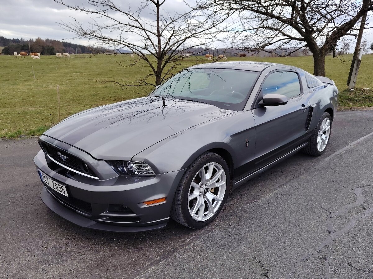 Ford mustang 3.7 manual - 2