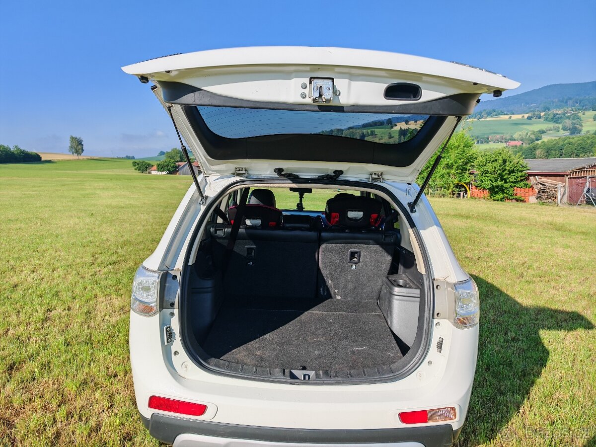 Outlander phev - 2