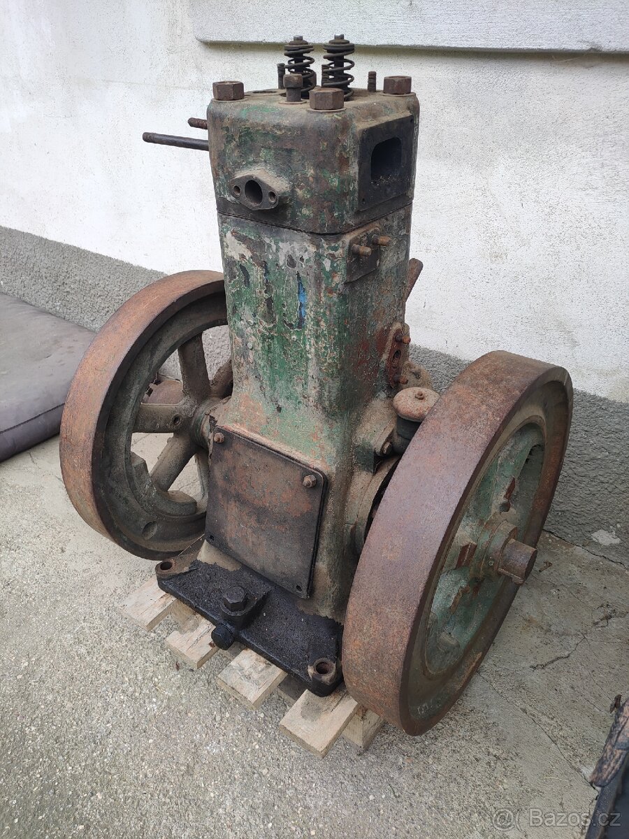 Stabilní motor Slavia 5Hp - 2
