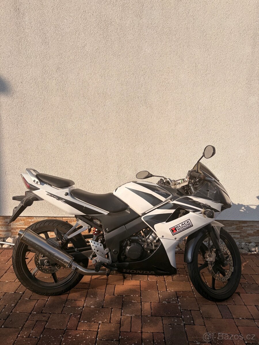 Honda CBR 125R 2008 - 2