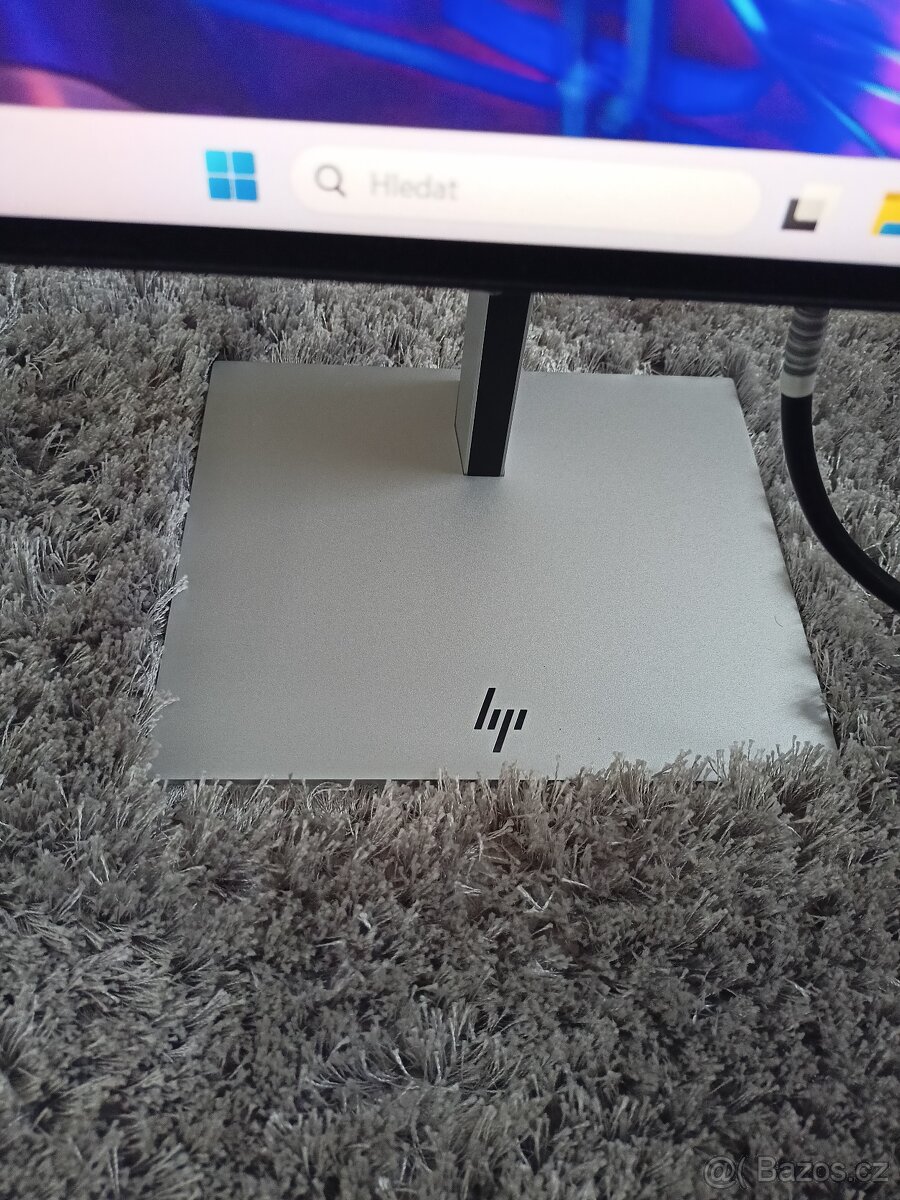 Monitor HP 724PF - 2