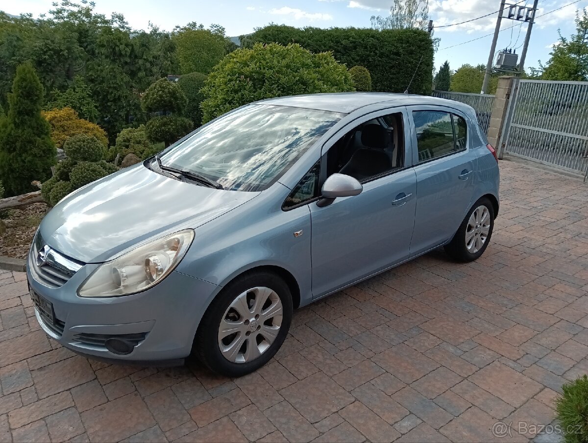 Opět Corsa 1.2 16v,rok2008,org.112tkm,5veř,po STK - 2