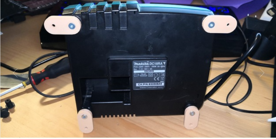 Držáky na nabíječku Makita - 2