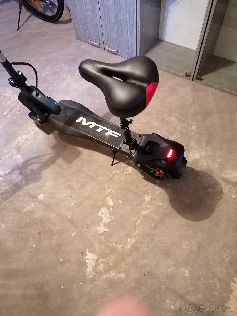 Elektrokoloběžka MTF MAX 2 - 2