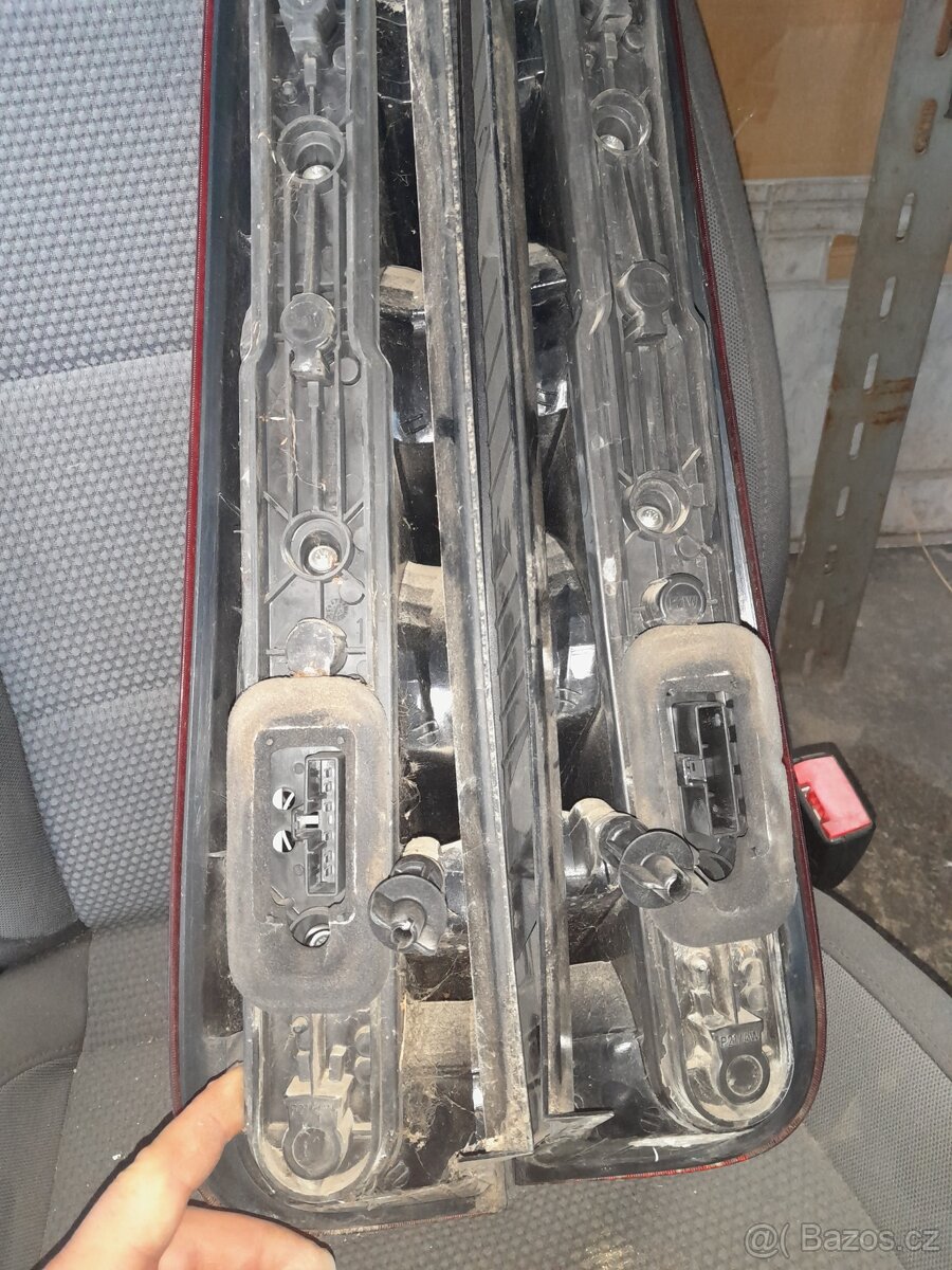 Zadní světla ford c-max original levé I prave - 2