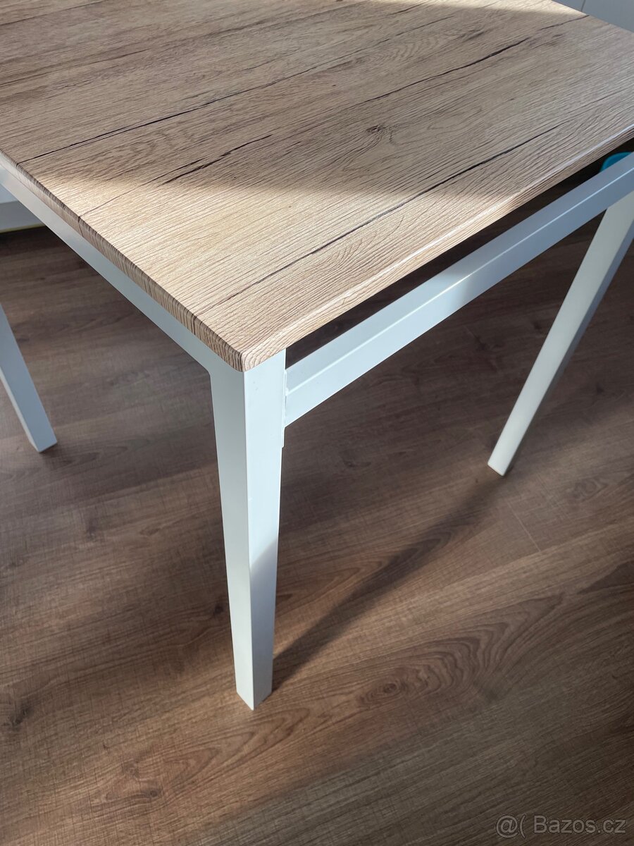 Stolek - 2