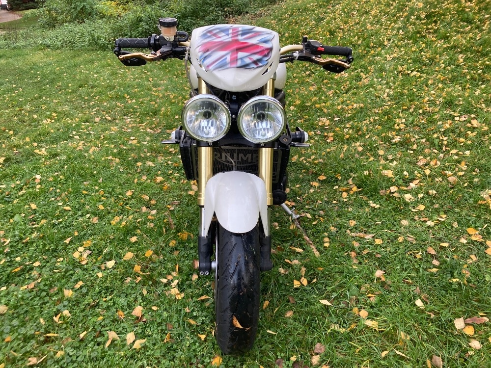 Triumph Speed Triple 1050 - 2