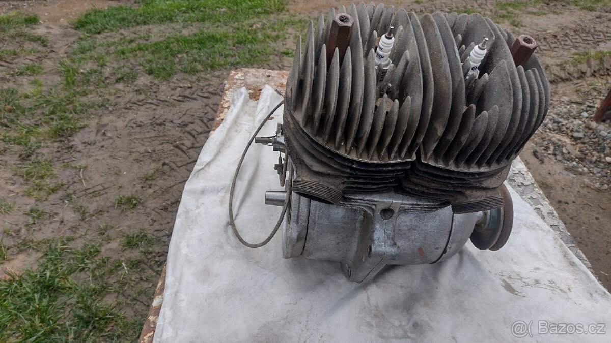 Motor velorex 350 mechanika - 2