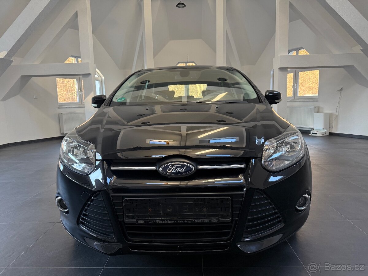 FORD FOCUS 1.6 110 kW BENZÍN 6MT SPORT PAKET 2012 - 2