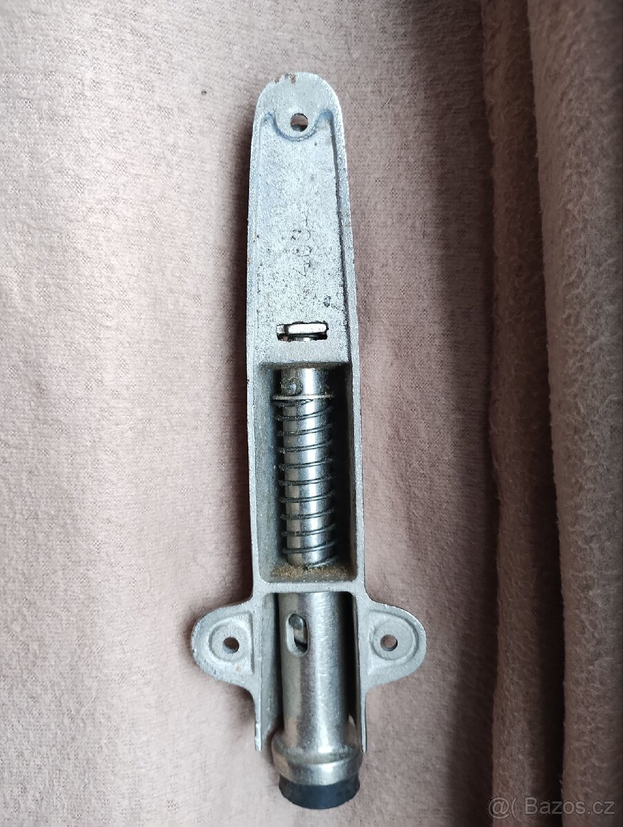 Retro stavěč dveří Brano - 2