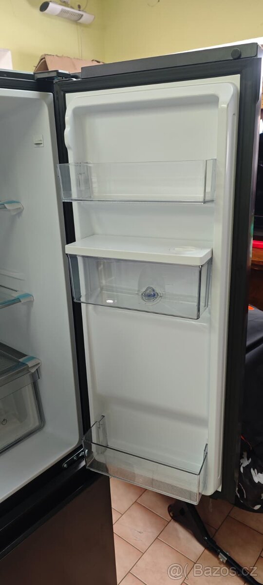 Lednice Americká HAIER - 2