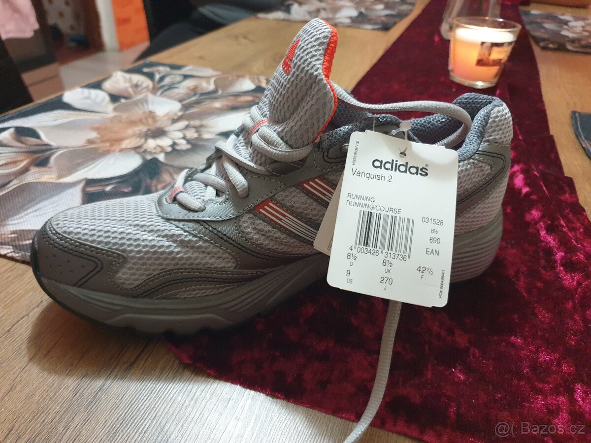Adidas číslo 42 - 2