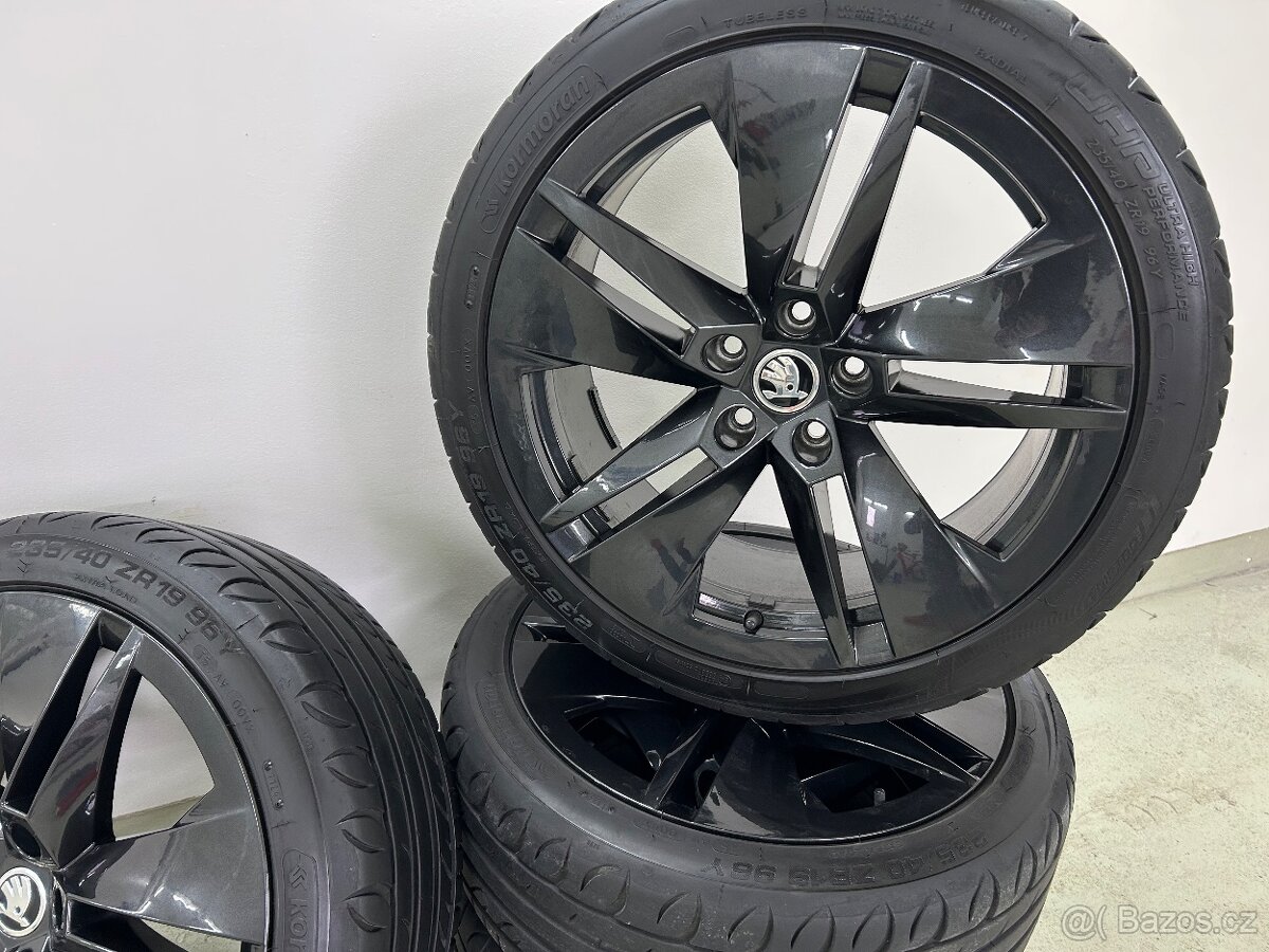 letní originál sada Škoda Superb Proteus 19" 5x112 - 2