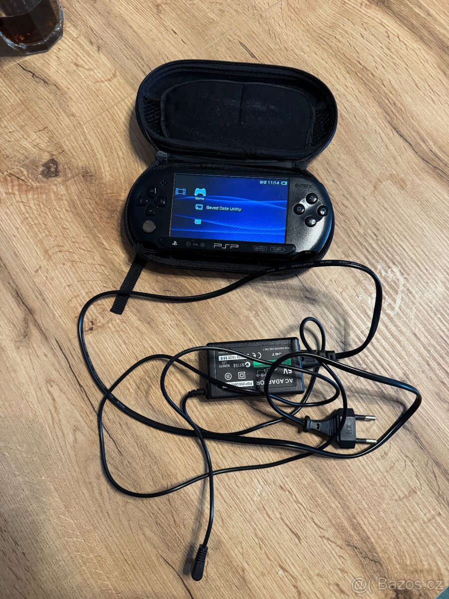 PlayStation PSP Street 1004E - 2