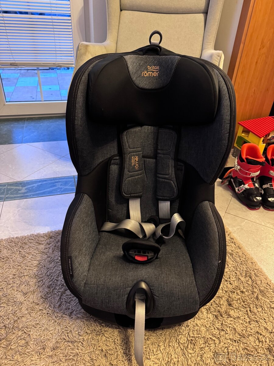 BRITAX RÖMER Trifix 2 i-Size 2021 Blue Marble - 2