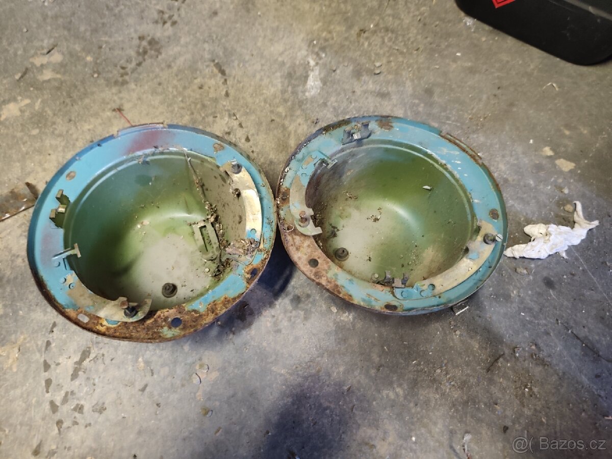 Multicar M25 světla,hrnec - 2