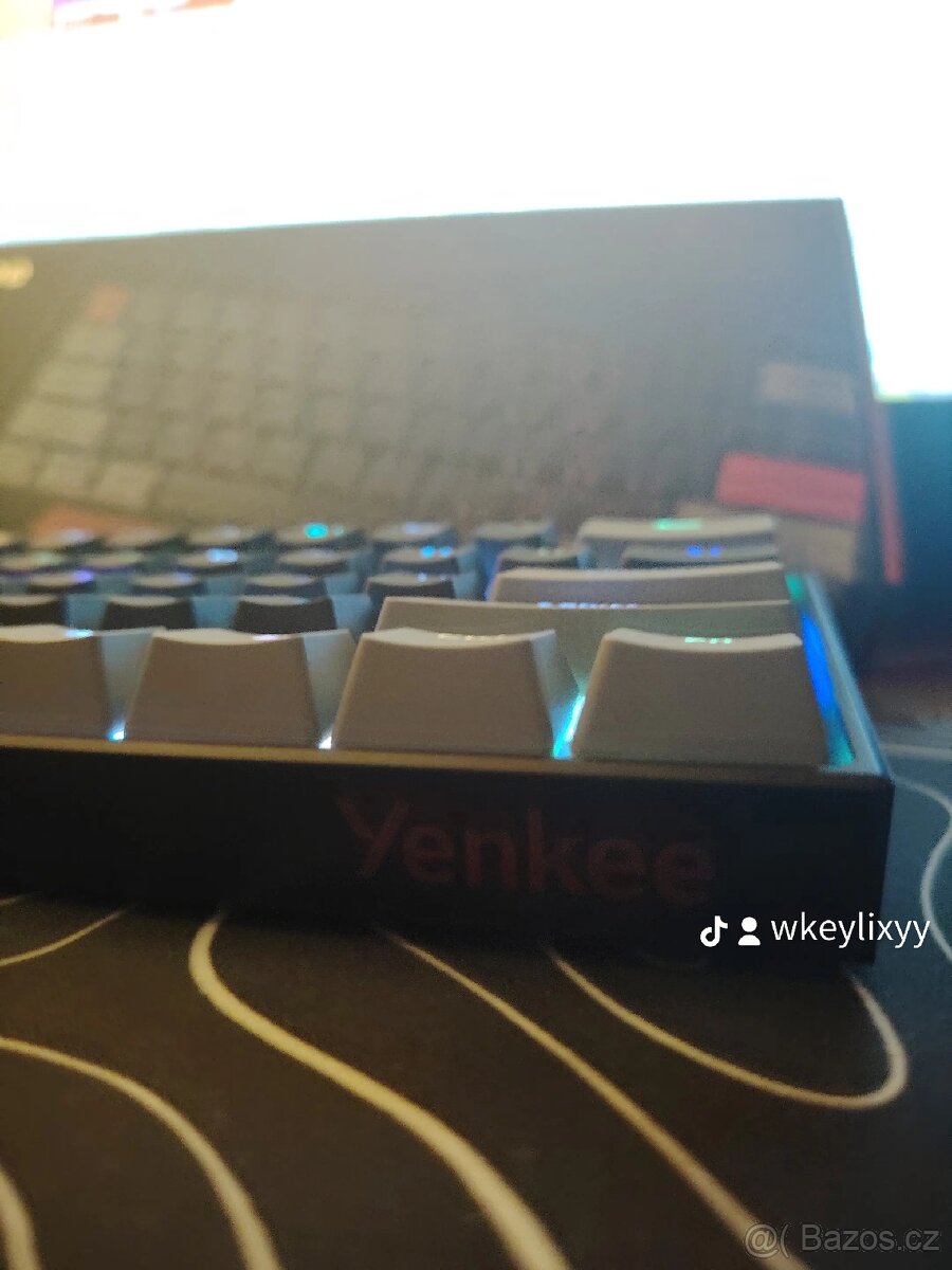 yenkee atom 3600us - 2