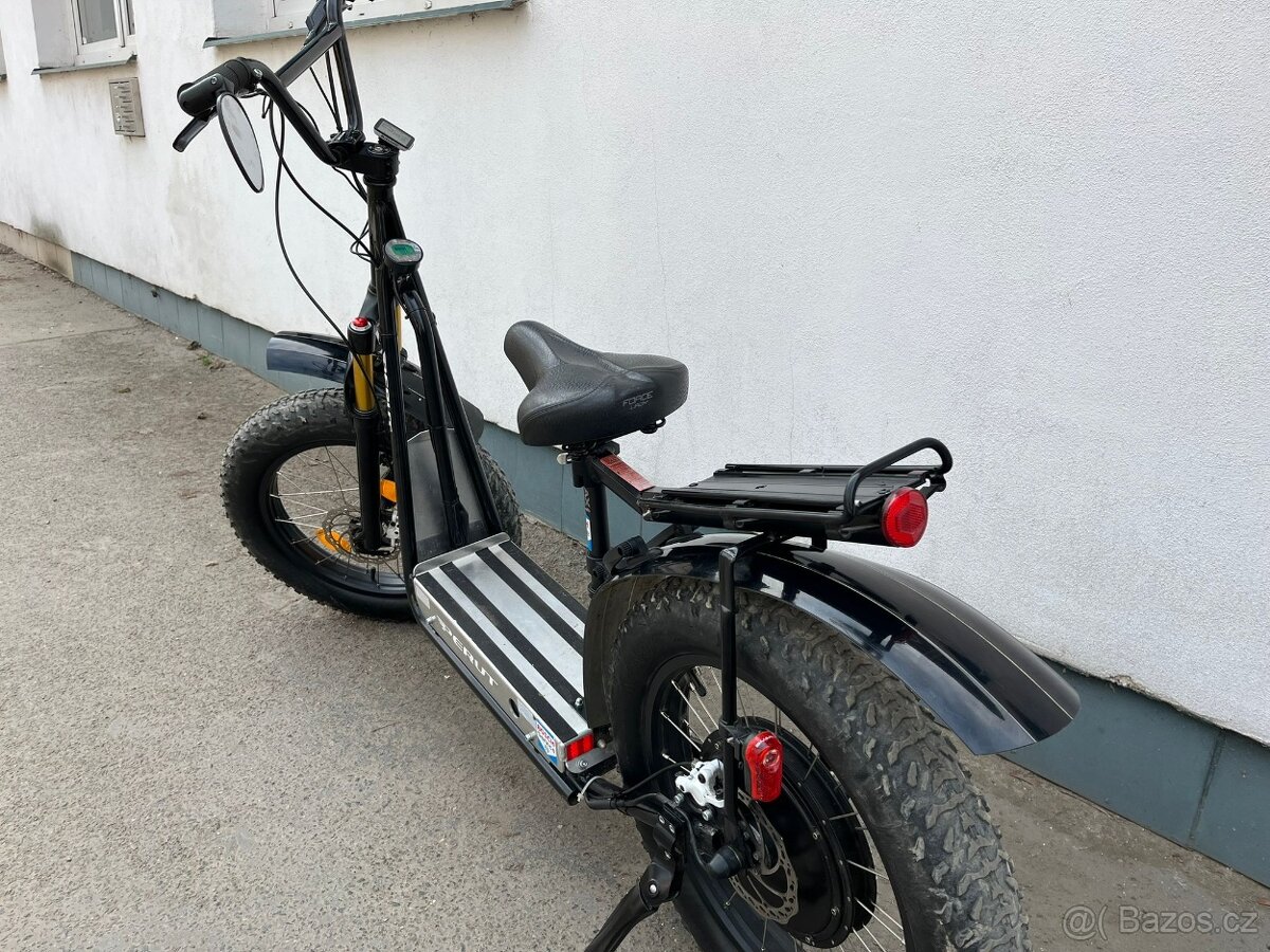 Elektrokoloběžka - 2