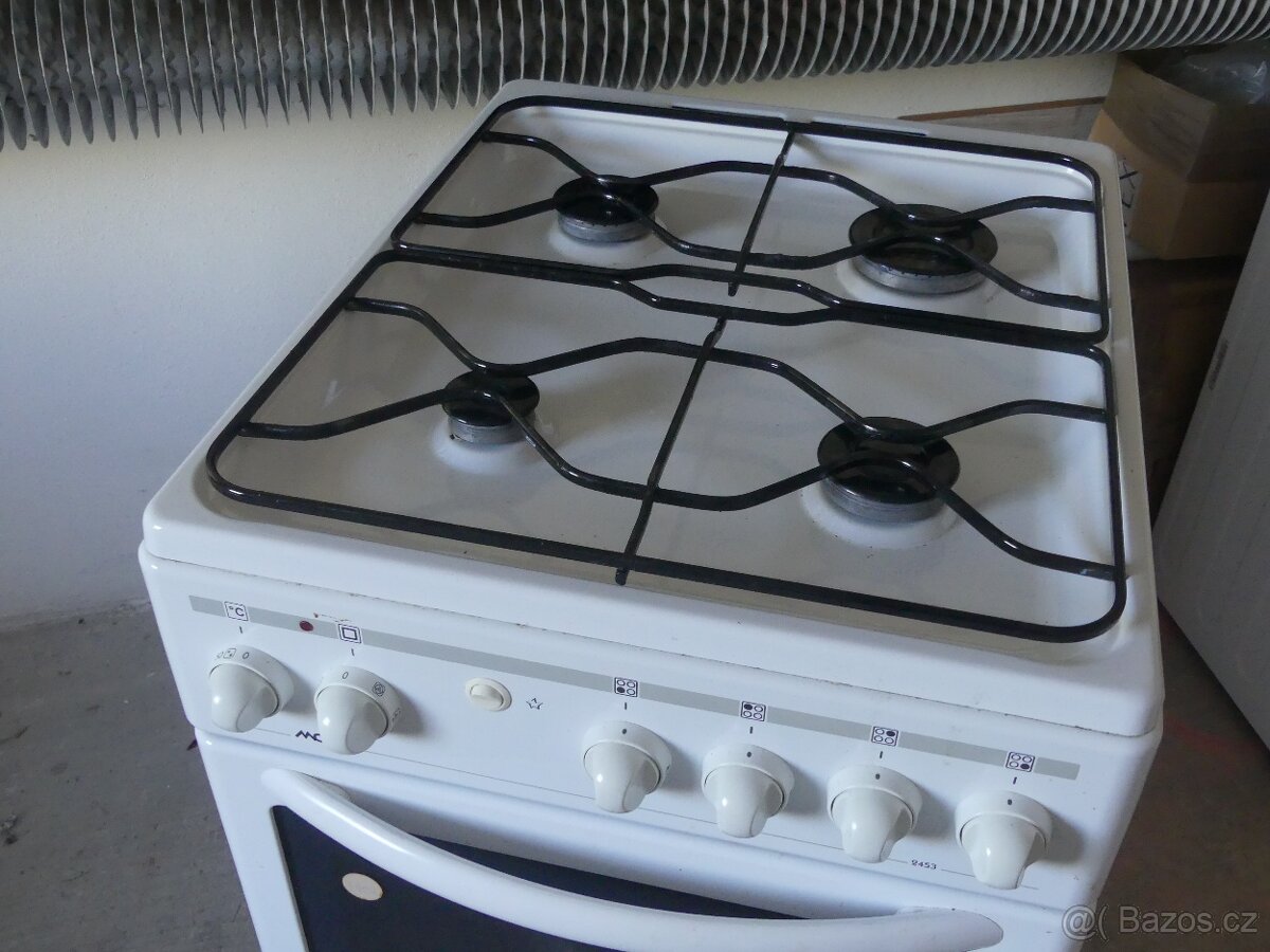 Sporák MORA 2453 - 2