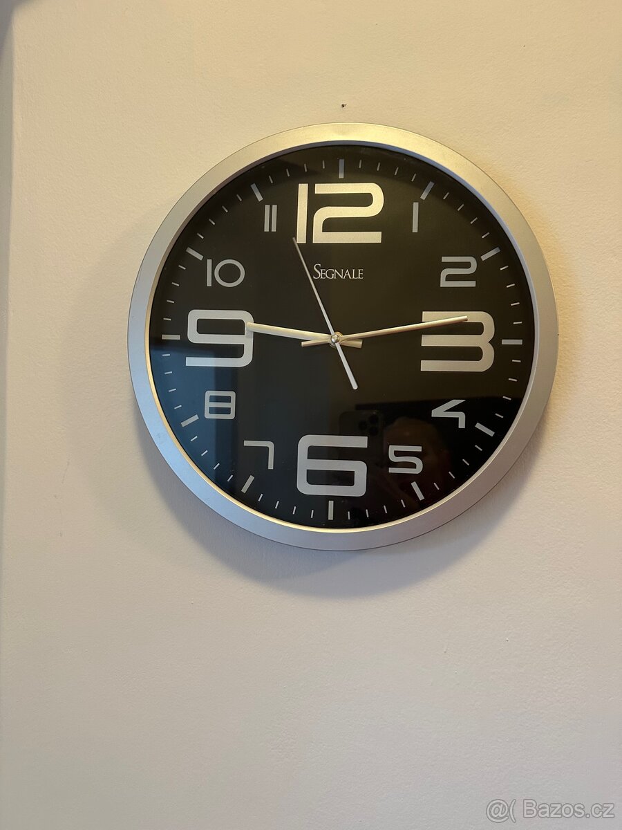 Nástěnné hodiny - 2