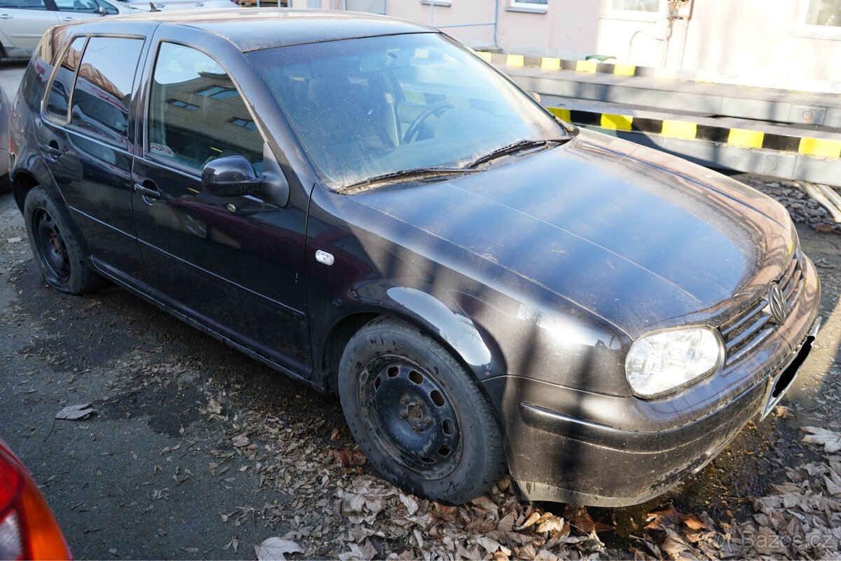 Bouraný golf 4 - 2