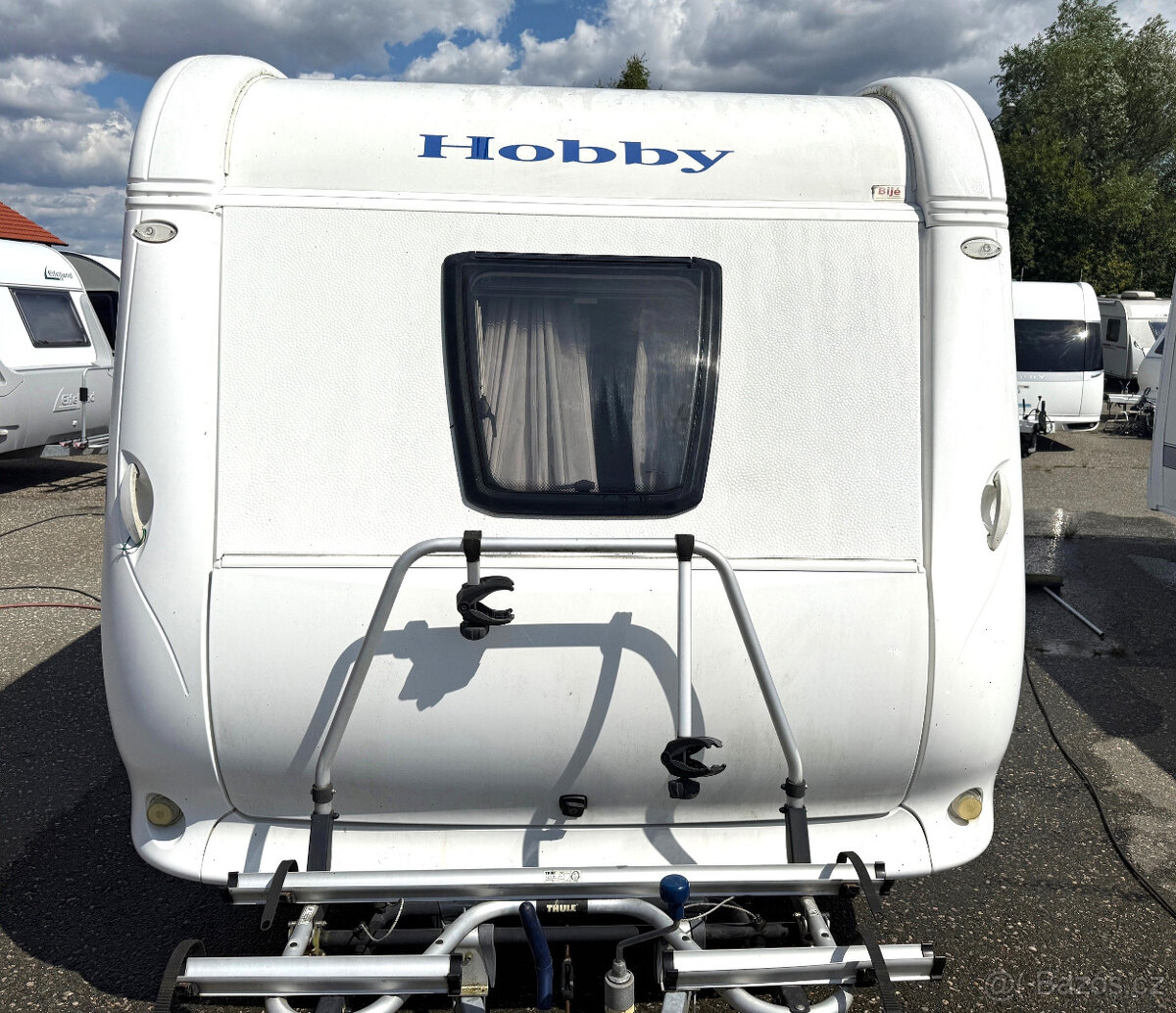 Hobby 460 UFe La Vita, MOVER, PŘEDSTAN, NOSIČ KOL