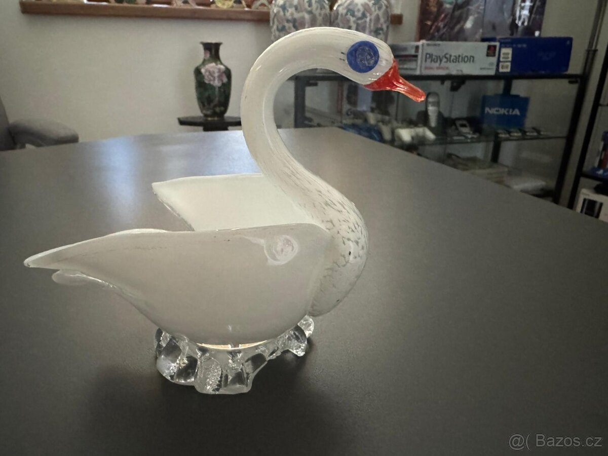skleněná labuť Československo - 2