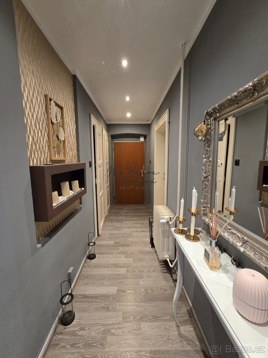 Pronájem moderního salonu / obchodního prostoru pro kadeřnic - 2