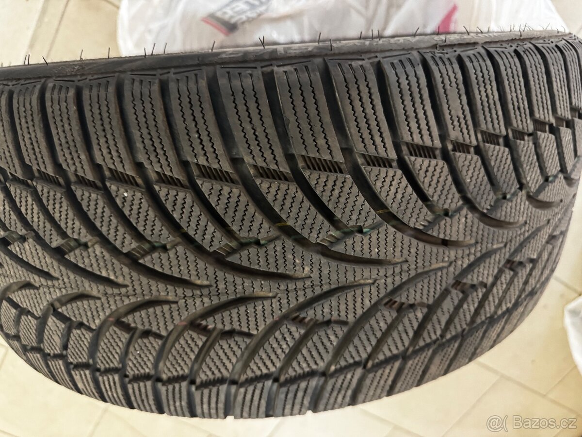 gumy 255/40R20 3ks - 2