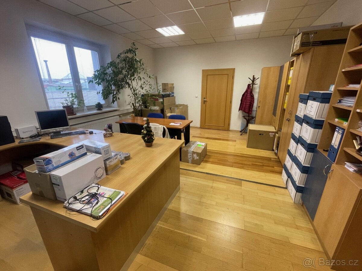 PRONÁJEM ZAŘÍZENÉ KANCELÁŘE UHERSKÝ BROD, STOLAŘSKÁ - 2