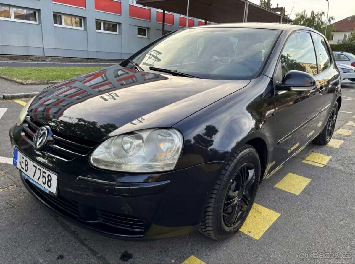Volkswagen Golf 5 • 1.6 FSI • 2005 - NEPOJÍZDNÝ - 2