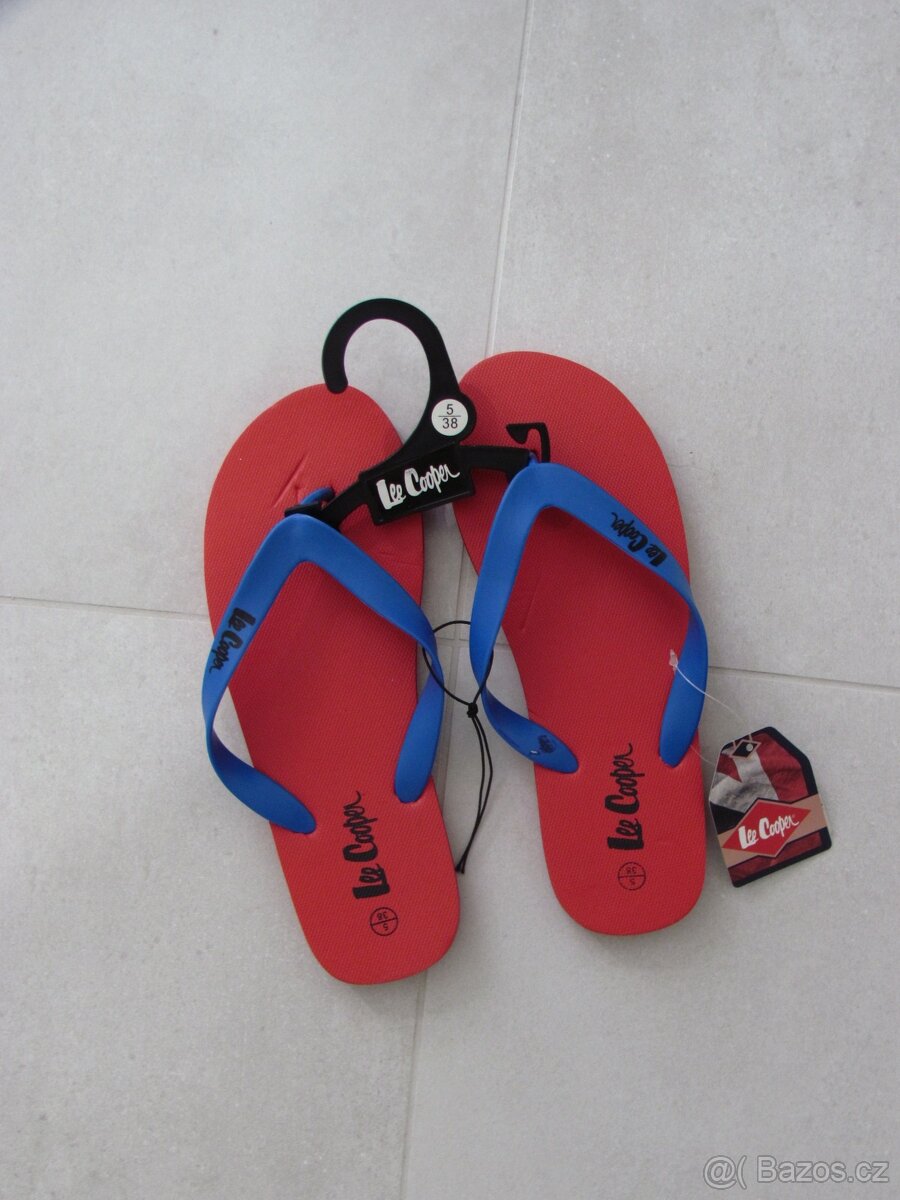 Lee Cooper žabky-nové - 2