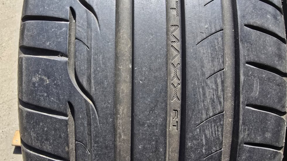 Letní pneu 225/45/18 Dunlop - 2