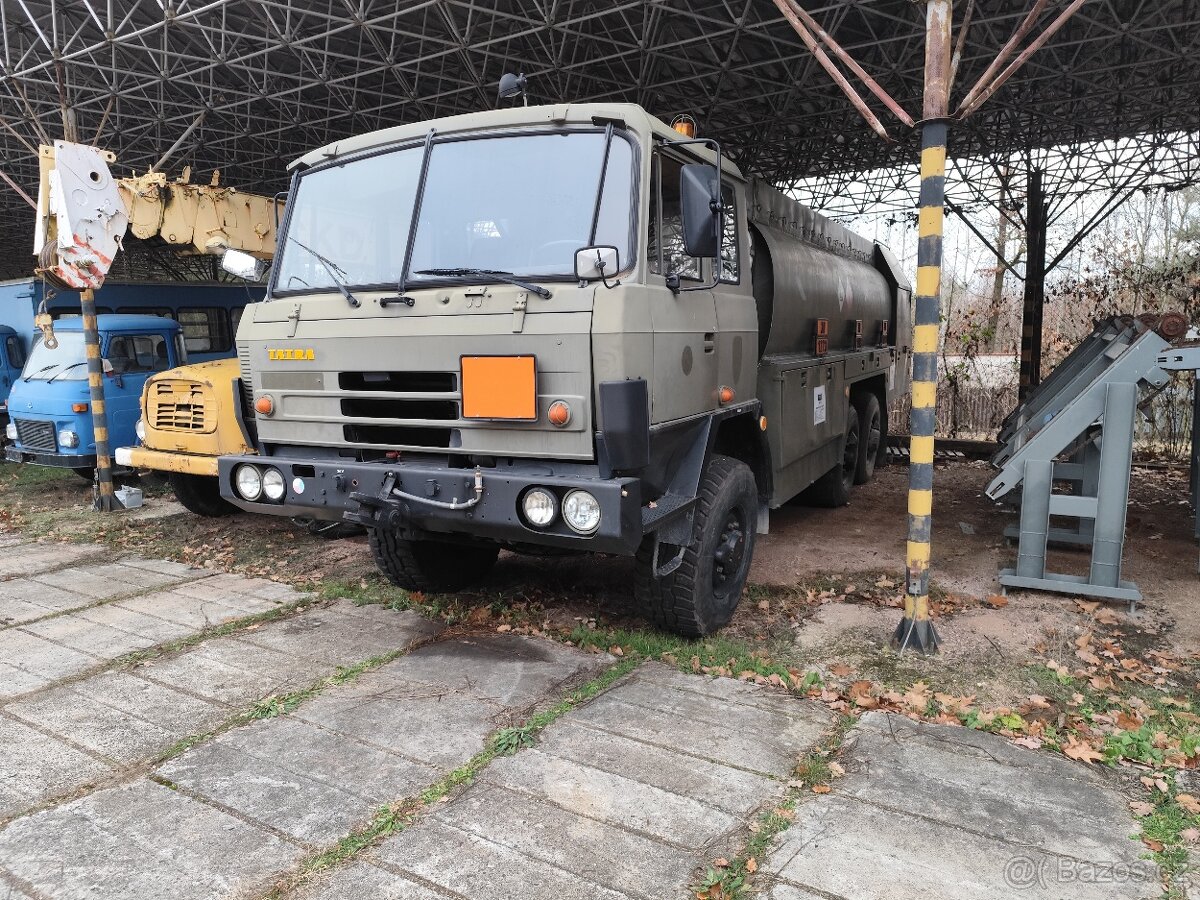 Tatra 815 cisterna CAPL 16 - 2