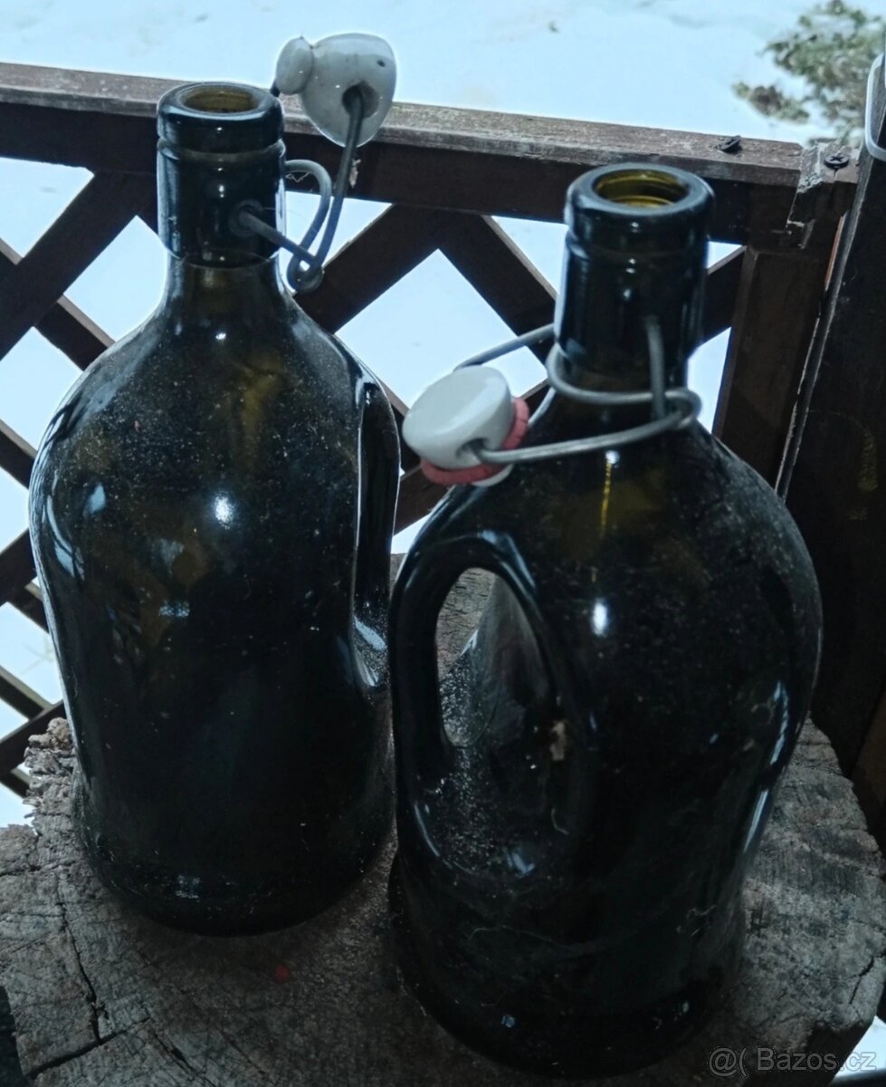 2 zachovalé láhve - 2