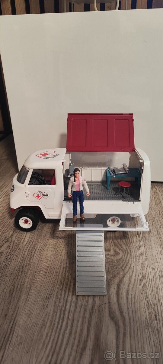 Schleich sanitka - 2