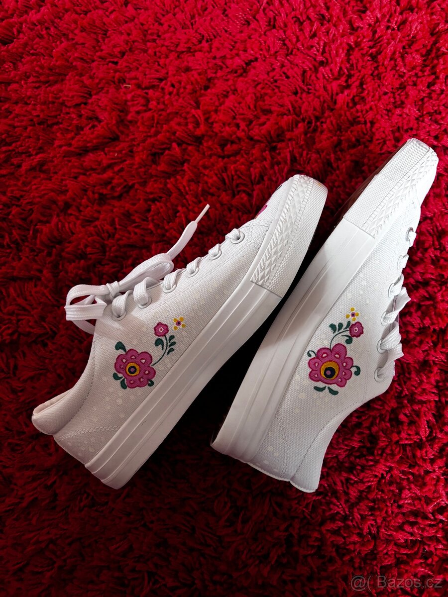 Překrásné RUČNĚ MALOVANÉ tenisky - 2