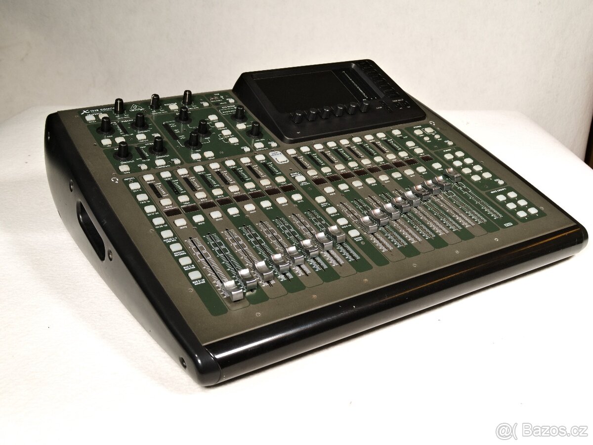 Behringer X32 Compact – digitální mixážní pult - 2