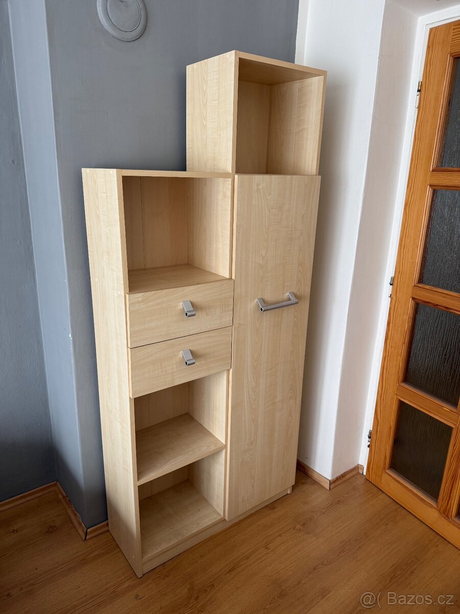 Výstavní skříně - 2