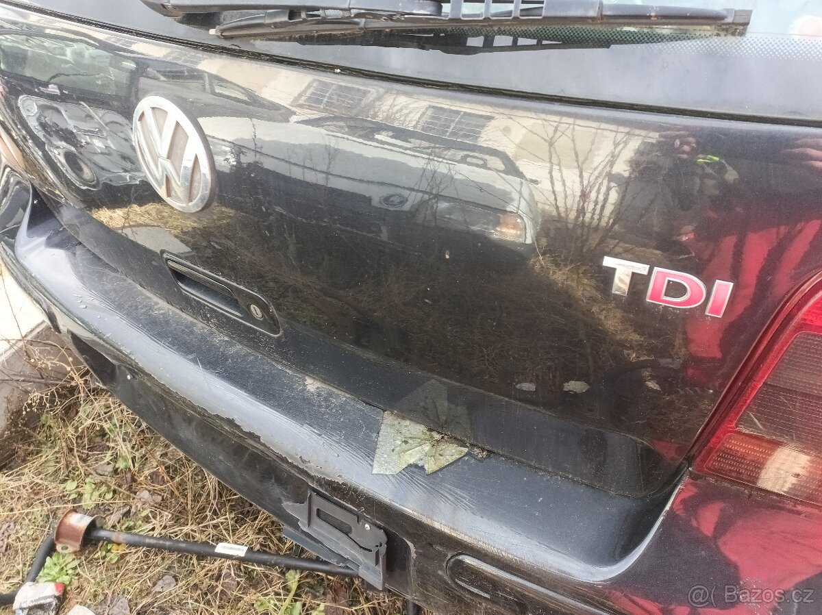 VW Golf IV - Kufrové dveře - 2