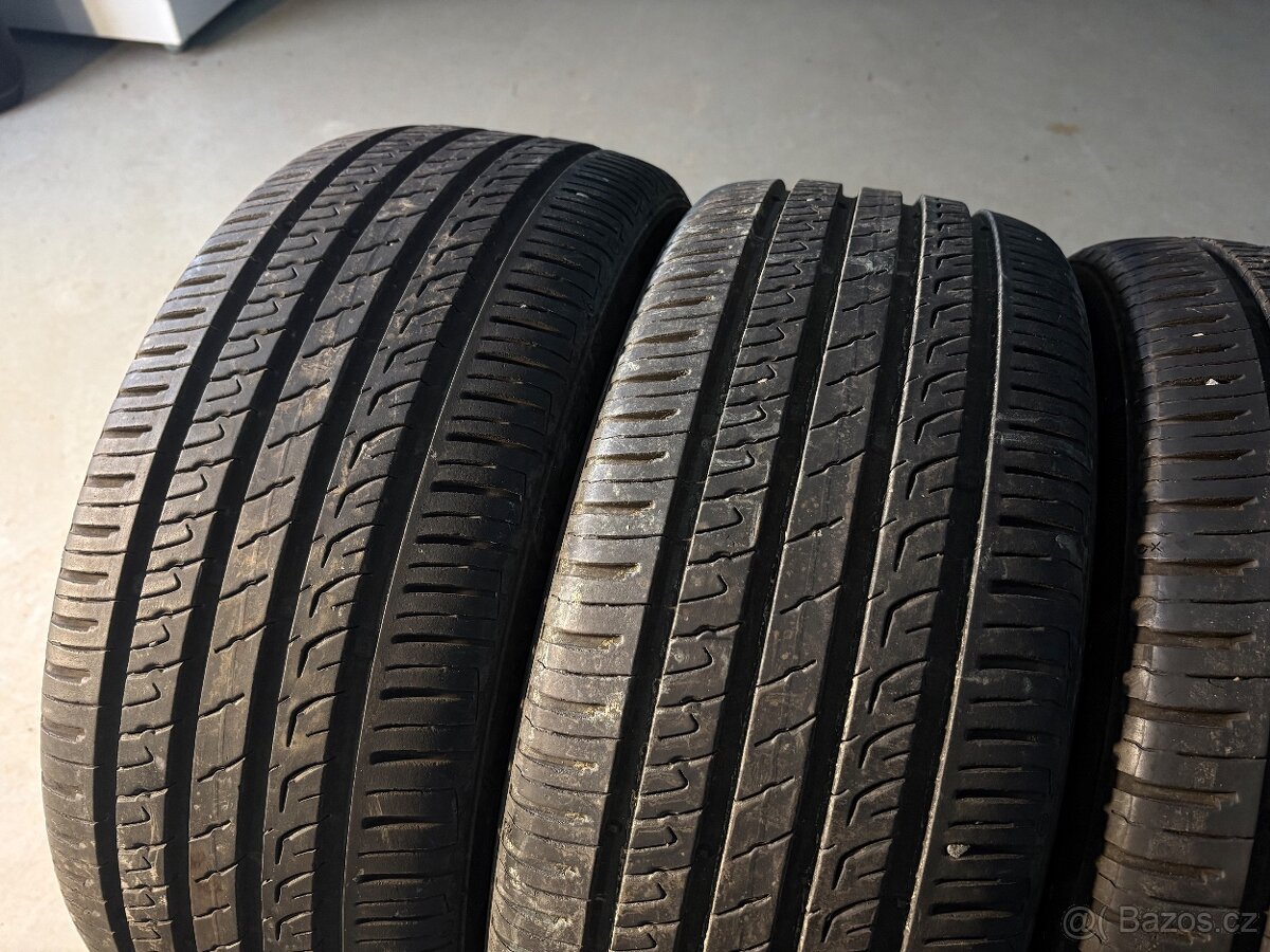 Letní pneu Barum 225/45R18 - 2