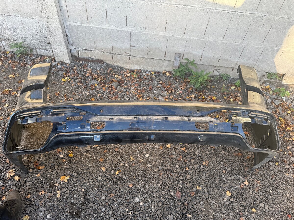 Zadní nárazník BMW X7 - 2