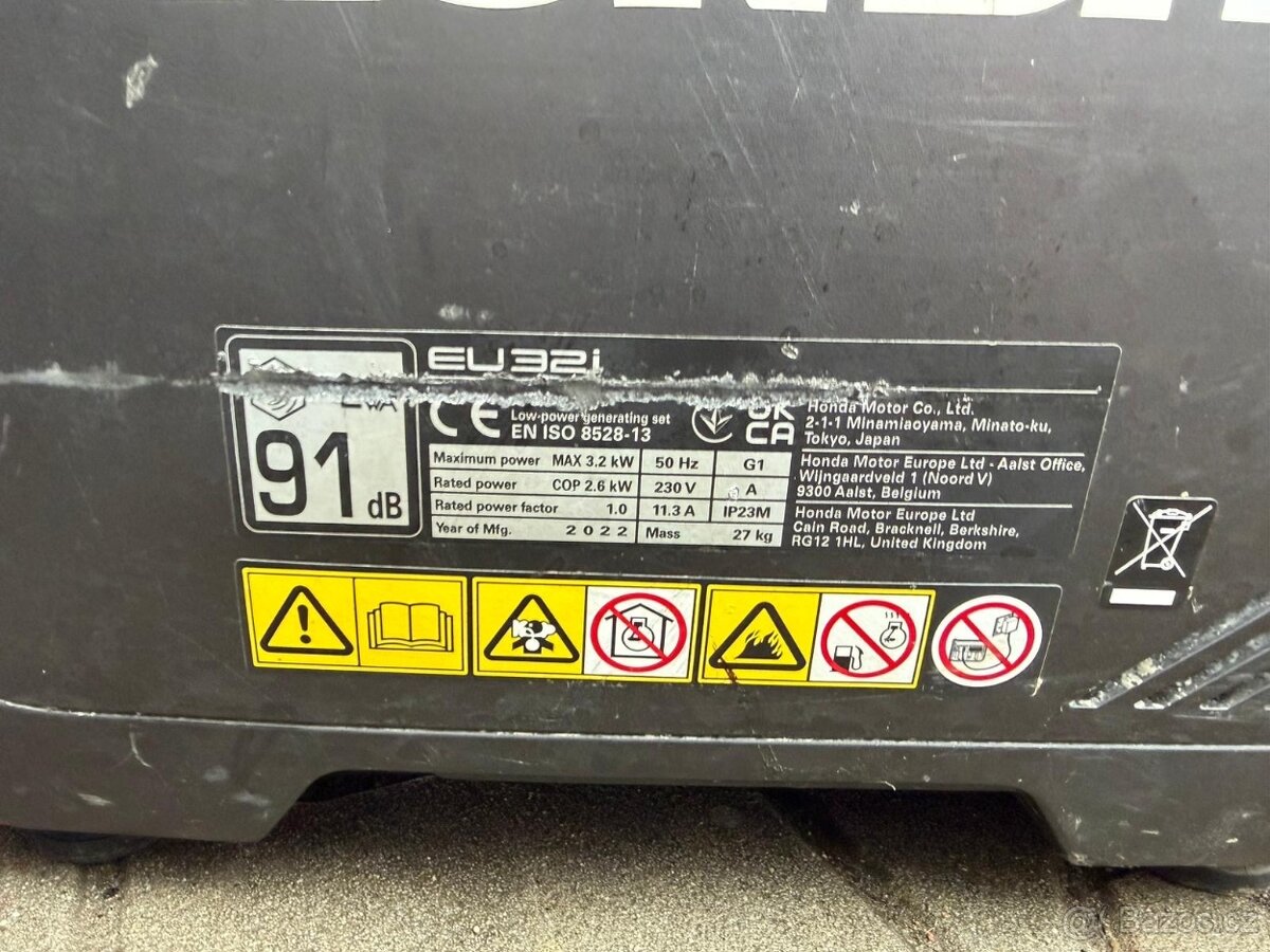 Elektrocentrála Honda EU32i - 2