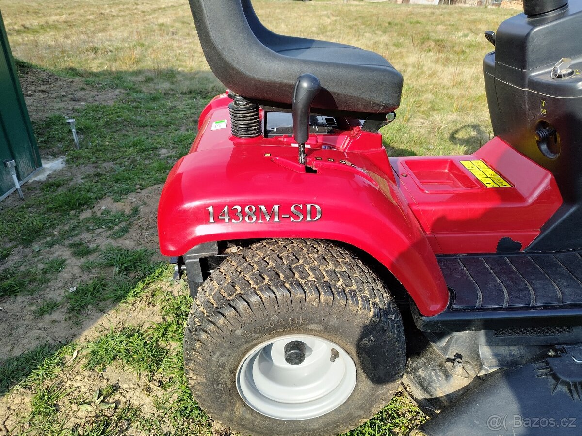 Zahradní traktor Mountfield 1438M-SD - 2
