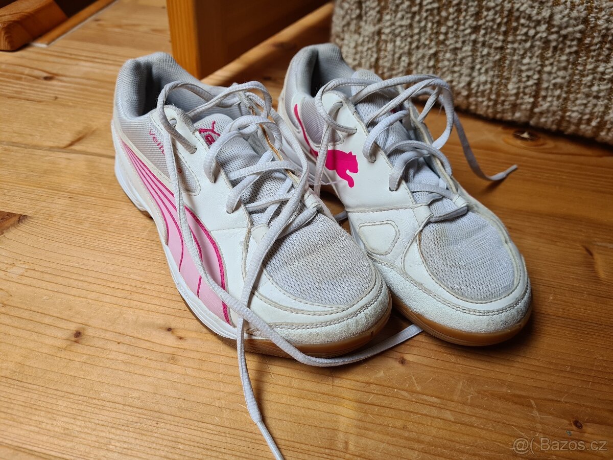 Sálové boty Puma dívčí vel. 34 - 2