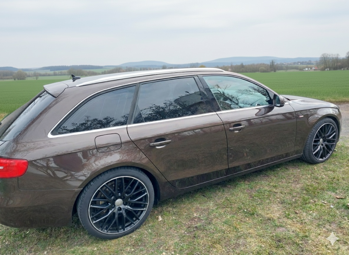 Prodám A4 s-line 2.0 tdi - 2