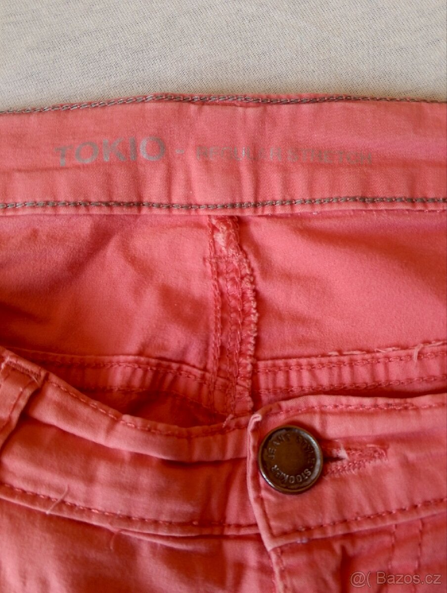 Dívčí kalhoty. - 2