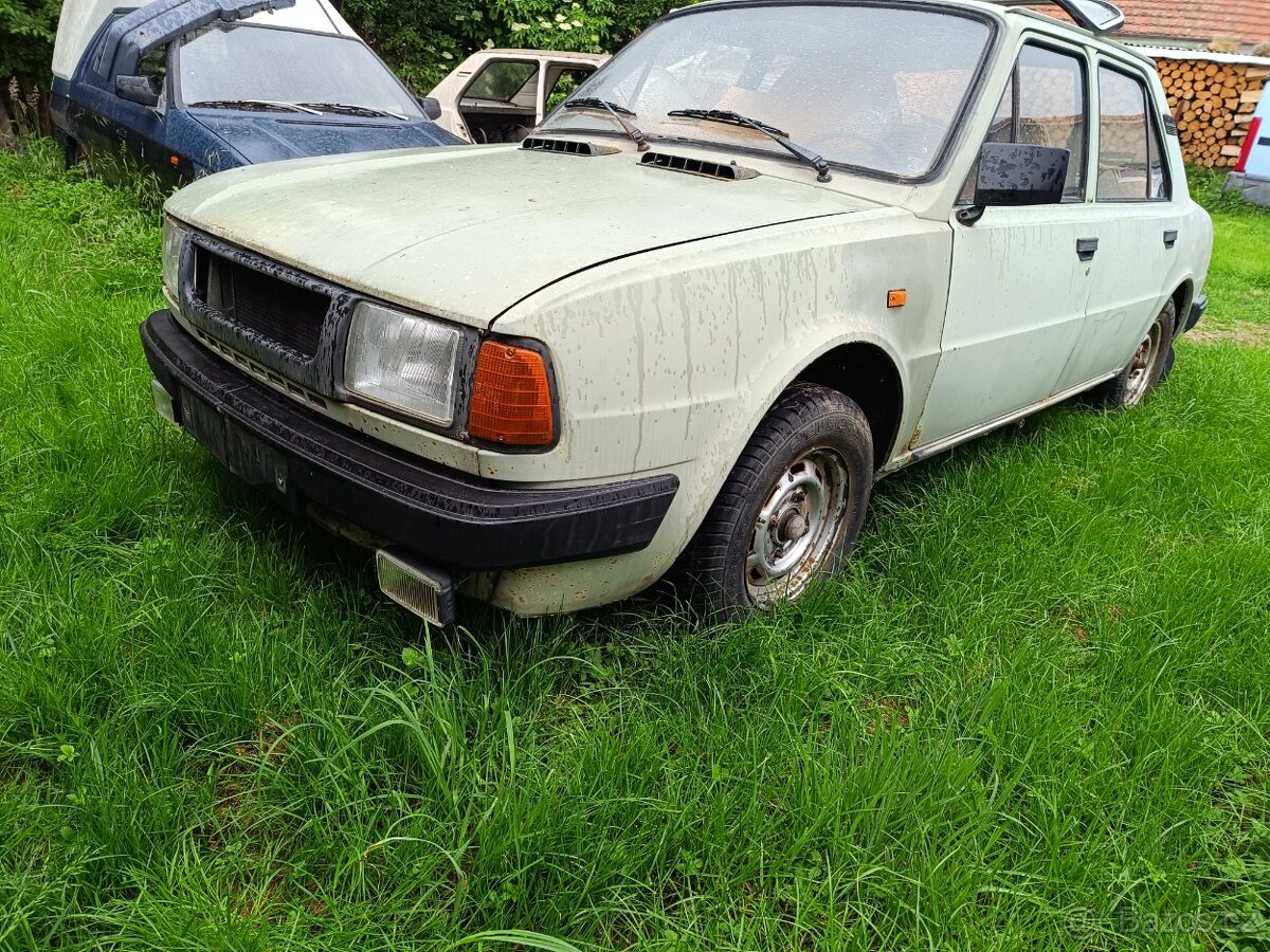 Škoda 120l, - 2